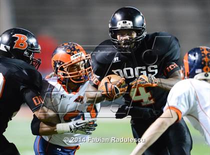 Thumbnail 1 in Wallace-Rose Hill vs. Starmount (NCHSAA 1AA Final) photogallery.