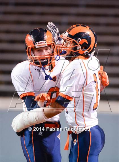 Thumbnail 3 in Wallace-Rose Hill vs. Starmount (NCHSAA 1AA Final) photogallery.