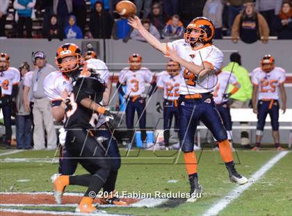 Thumbnail 3 in Wallace-Rose Hill vs. Starmount (NCHSAA 1AA Final) photogallery.
