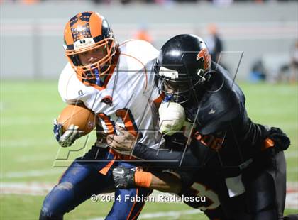 Thumbnail 1 in Wallace-Rose Hill vs. Starmount (NCHSAA 1AA Final) photogallery.
