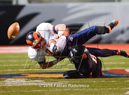 Thumbnail 3 in Wallace-Rose Hill vs. Starmount (NCHSAA 1AA Final) photogallery.