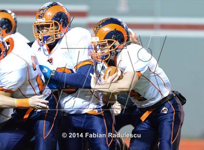 Thumbnail 2 in Wallace-Rose Hill vs. Starmount (NCHSAA 1AA Final) photogallery.