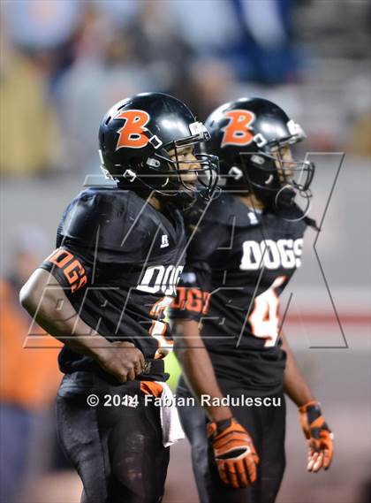 Thumbnail 1 in Wallace-Rose Hill vs. Starmount (NCHSAA 1AA Final) photogallery.