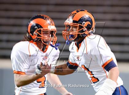 Thumbnail 1 in Wallace-Rose Hill vs. Starmount (NCHSAA 1AA Final) photogallery.