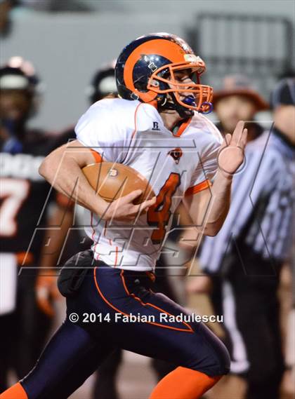 Thumbnail 3 in Wallace-Rose Hill vs. Starmount (NCHSAA 1AA Final) photogallery.