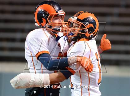 Thumbnail 2 in Wallace-Rose Hill vs. Starmount (NCHSAA 1AA Final) photogallery.