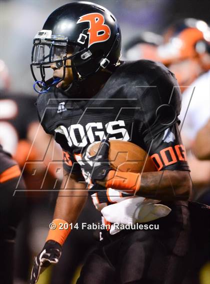 Thumbnail 3 in Wallace-Rose Hill vs. Starmount (NCHSAA 1AA Final) photogallery.
