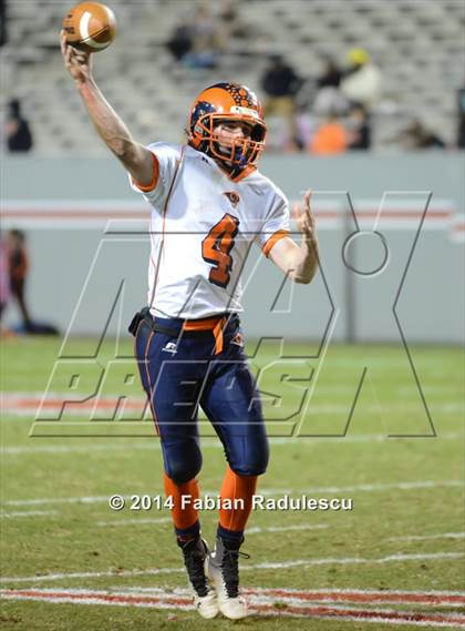 Thumbnail 3 in Wallace-Rose Hill vs. Starmount (NCHSAA 1AA Final) photogallery.