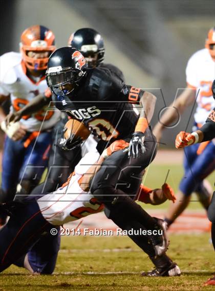 Thumbnail 2 in Wallace-Rose Hill vs. Starmount (NCHSAA 1AA Final) photogallery.