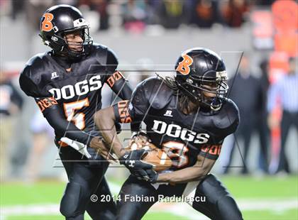 Thumbnail 1 in Wallace-Rose Hill vs. Starmount (NCHSAA 1AA Final) photogallery.