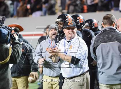 Thumbnail 1 in Wallace-Rose Hill vs. Starmount (NCHSAA 1AA Final) photogallery.