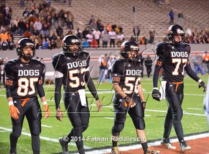 Thumbnail 3 in Wallace-Rose Hill vs. Starmount (NCHSAA 1AA Final) photogallery.