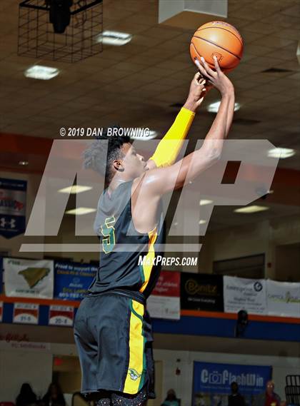 Thumbnail 3 in Salesian College Preparatory vs. Independence (Chick-Fil-A Classic) photogallery.