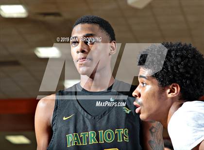 Thumbnail 3 in Salesian College Preparatory vs. Independence (Chick-Fil-A Classic) photogallery.