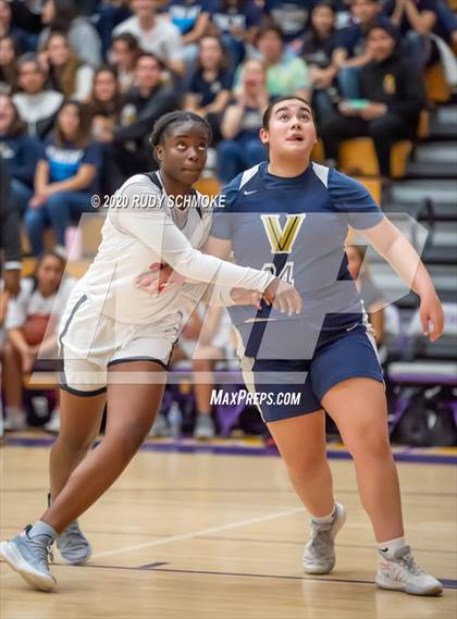 Thumbnail 3 in Hoover vs. Vincent Memorial (CIF SDS D5 Finals) photogallery.