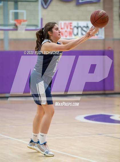 Thumbnail 2 in Hoover vs. Vincent Memorial (CIF SDS D5 Finals) photogallery.