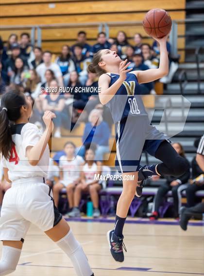 Thumbnail 1 in Hoover vs. Vincent Memorial (CIF SDS D5 Finals) photogallery.