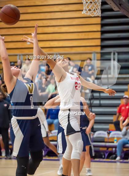 Thumbnail 1 in Hoover vs. Vincent Memorial (CIF SDS D5 Finals) photogallery.
