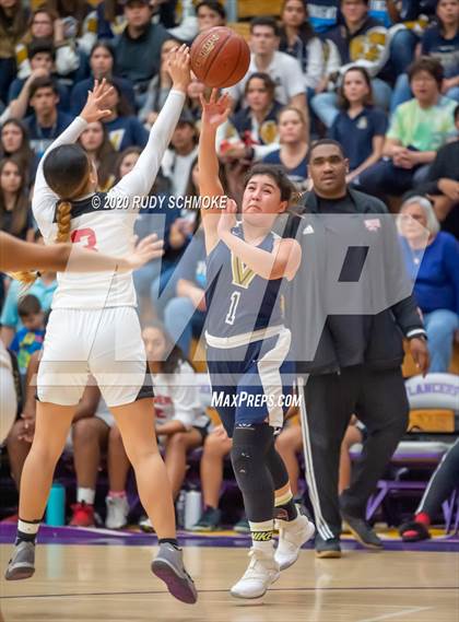 Thumbnail 3 in Hoover vs. Vincent Memorial (CIF SDS D5 Finals) photogallery.