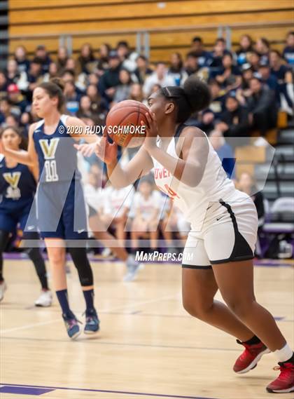Thumbnail 2 in Hoover vs. Vincent Memorial (CIF SDS D5 Finals) photogallery.