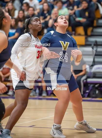 Thumbnail 3 in Hoover vs. Vincent Memorial (CIF SDS D5 Finals) photogallery.