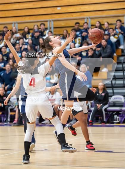 Thumbnail 1 in Hoover vs. Vincent Memorial (CIF SDS D5 Finals) photogallery.