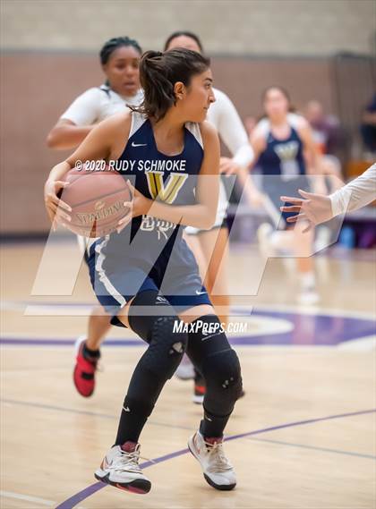 Thumbnail 2 in Hoover vs. Vincent Memorial (CIF SDS D5 Finals) photogallery.