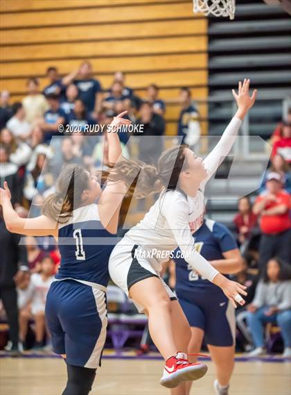 Thumbnail 3 in Hoover vs. Vincent Memorial (CIF SDS D5 Finals) photogallery.
