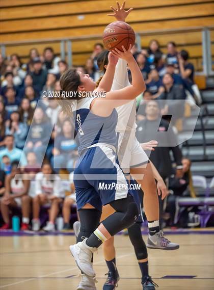 Thumbnail 1 in Hoover vs. Vincent Memorial (CIF SDS D5 Finals) photogallery.