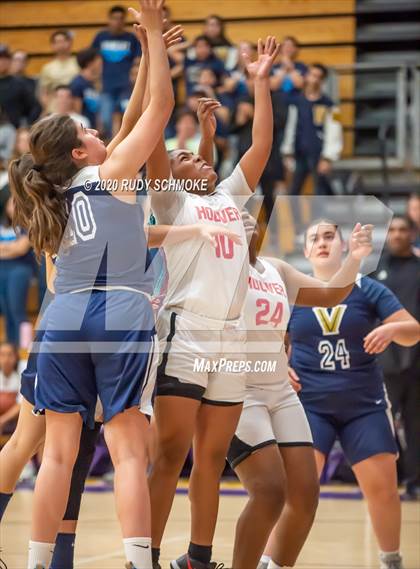 Thumbnail 1 in Hoover vs. Vincent Memorial (CIF SDS D5 Finals) photogallery.