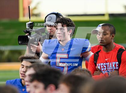 Thumbnail 2 in Westlake vs. Katy Taylor (UIL 6A State Semifinal) photogallery.