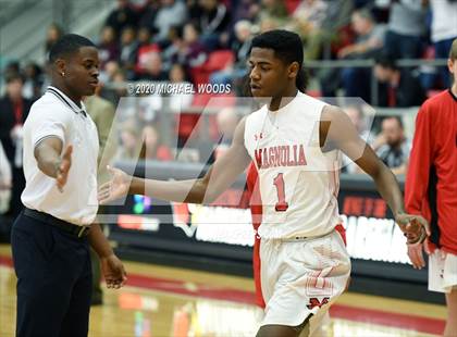 Thumbnail 1 in Magnolia vs. Blytheville (AAAA 4A Regional Playoff) photogallery.