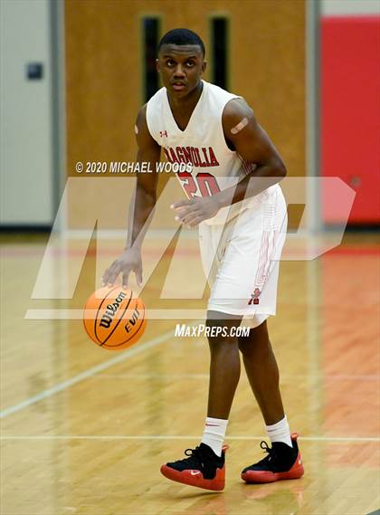 Thumbnail 3 in Magnolia vs. Blytheville (AAAA 4A Regional Playoff) photogallery.