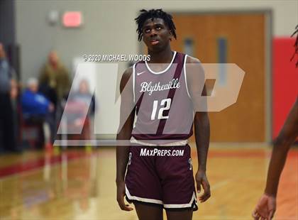 Thumbnail 2 in Magnolia vs. Blytheville (AAAA 4A Regional Playoff) photogallery.