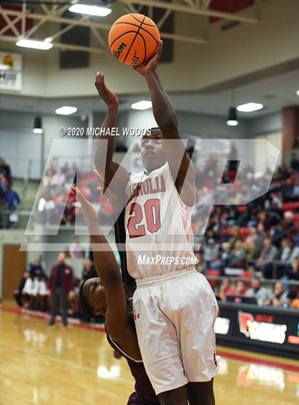 Thumbnail 1 in Magnolia vs. Blytheville (AAAA 4A Regional Playoff) photogallery.