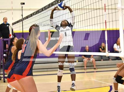 Thumbnail 1 in Sierra Canyon vs. Cornerstone Christian (Durango Fall Classic) photogallery.