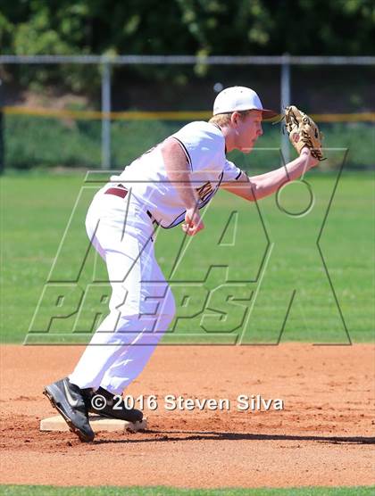 Thumbnail 2 in Bishop's vs. Chula Vista (CIF SDS D4 1st Round) photogallery.