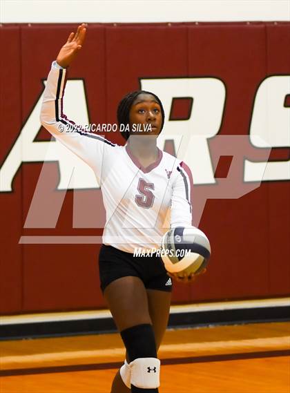 Thumbnail 1 in Waller vs Alief Taylor photogallery.