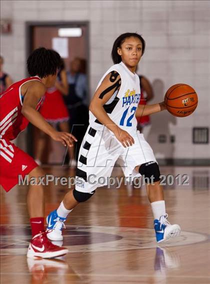Thumbnail 3 in Ozen vs Manvel (UIL 4A Region 3 Semifinal) photogallery.