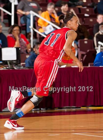 Thumbnail 2 in Ozen vs Manvel (UIL 4A Region 3 Semifinal) photogallery.
