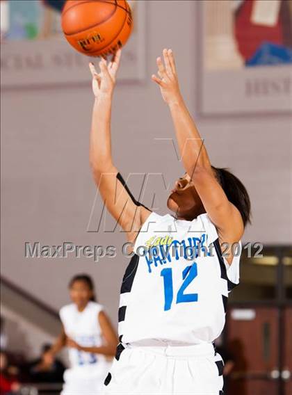 Thumbnail 1 in Ozen vs Manvel (UIL 4A Region 3 Semifinal) photogallery.