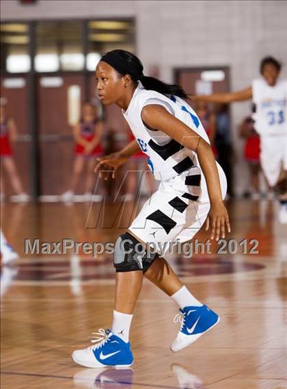Thumbnail 3 in Ozen vs Manvel (UIL 4A Region 3 Semifinal) photogallery.