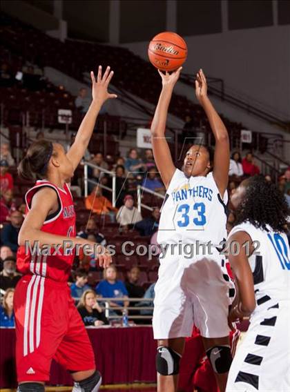 Thumbnail 1 in Ozen vs Manvel (UIL 4A Region 3 Semifinal) photogallery.
