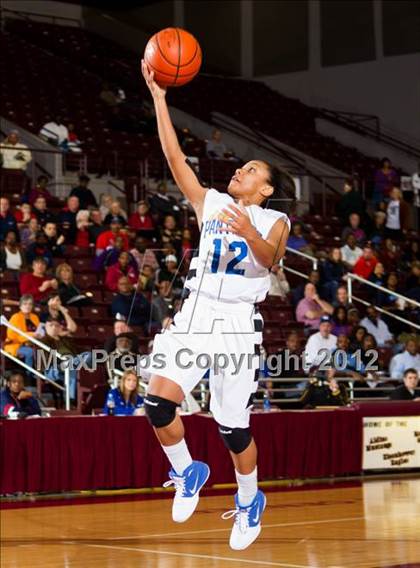 Thumbnail 1 in Ozen vs Manvel (UIL 4A Region 3 Semifinal) photogallery.
