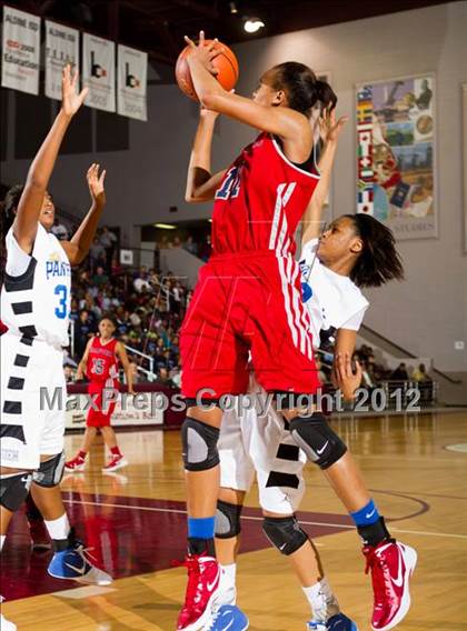 Thumbnail 1 in Ozen vs Manvel (UIL 4A Region 3 Semifinal) photogallery.