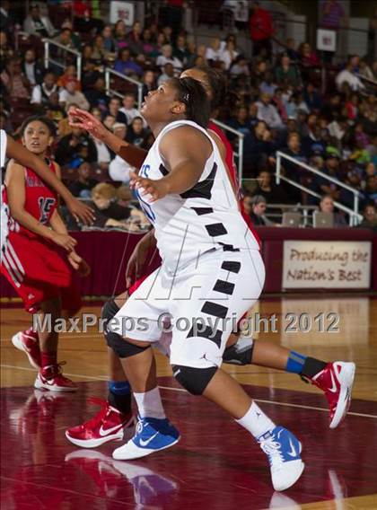 Thumbnail 2 in Ozen vs Manvel (UIL 4A Region 3 Semifinal) photogallery.