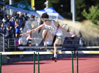 Thumbnail 1 in MCAL Preliminary Finals (300 Meter Hurdles) photogallery.