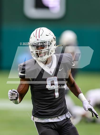 Thumbnail 3 in Lewisville vs. Keller (UIL 6A D1 Regional Playoff) photogallery.