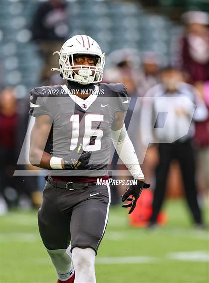 Thumbnail 1 in Lewisville vs. Keller (UIL 6A D1 Regional Playoff) photogallery.