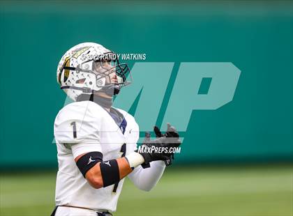 Thumbnail 1 in Lewisville vs. Keller (UIL 6A D1 Regional Playoff) photogallery.